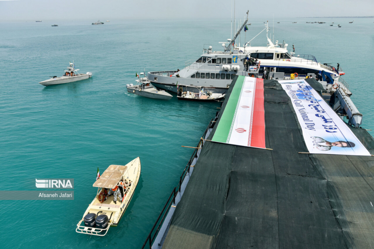 وزیر امورخارجه گفت: امنیت خلیج فارس فقط با مشارکت تمامی کشورهای ساحلی تامین خواهد شد و در این راستا استثنا و تجاهل نسبت به هیچ کدام از کشورها پذیرفته نیست.

