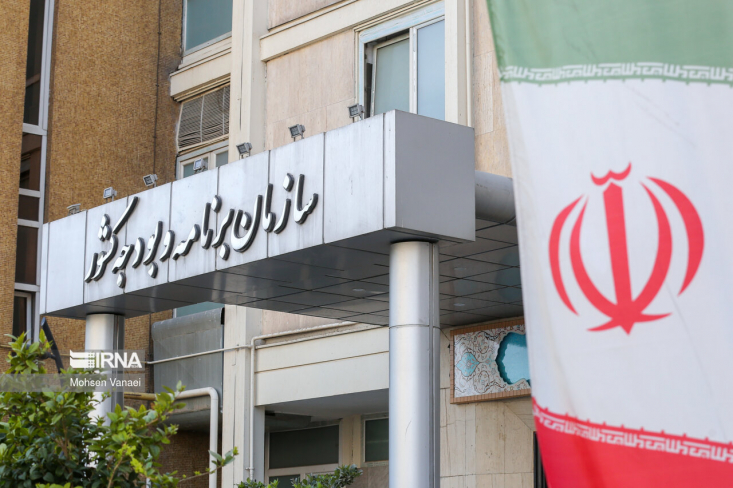 رئیس سازمان برنامه و بودجه کشور با تاکید بر اینکه رویکرد این سازمان در دوره جدید ایفای نقش راهبری توسعه در کشور است، اعلام کرد: بازار سرمایه برای فعالیت خود به محیط آرام و پیش‌بینی‌پذیر نیاز دارد و مسئولیت دولت و فعالان بازار سرمایه، ایجاد فضایی مطمئن، جذاب و آرام برای سرمایه‌گذاری است.

