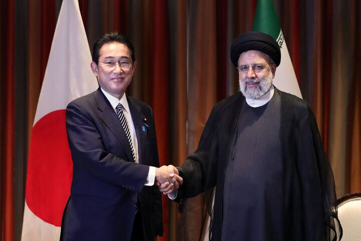 نخست وزیر و وزیر امور خارجه ژاپن در پیام‌هایی جداگانه شهادت «آیت‌الله سیدابراهیم رئیسی» و «حسین امیرعبدالهیان» را به ملت ایران تسلیت گفتند.