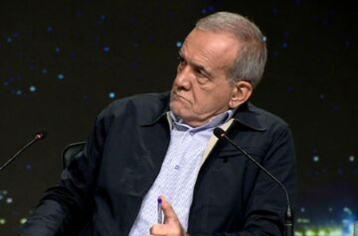 رئیس ستاد پزشکیان، علی عبدالعلی‌زاده در نشست خبری خود به رفتار اشتباه فاضلی اعتراف کرد و از وضعیت بحرانی خبر داد.