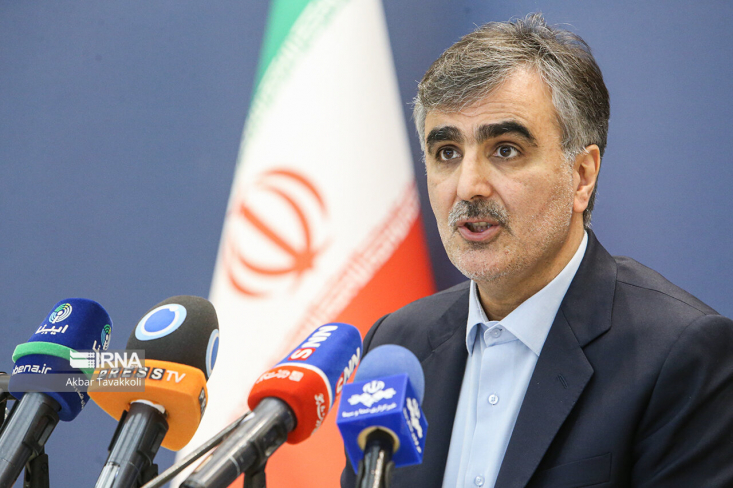 امضای نخستین قرارداد پیمان پولی ایران و روسیه/ اتصال شبکه شتاب به پرداخت کارتی «میر» رئیسکل بانک مرکزی از امضای نخستین قرارداد پیمان پولی دوجانبه برای تبادلات تجاری میان ایران و روسیه خبر داد و اعلام کرد: زیرساخت معاملات توافقی ریال برونمرزی (ریال آفشور) در مرکز مبادله ارز و طلای ایران در آینده نزدیک افتتاح خواهد شد.