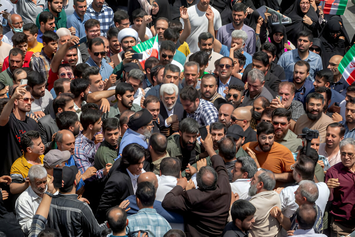 سعید جلیلی و ۱۳.۵ میلیون رأی پرقدرت او میتواند عامل وحدتبخش و از راهبران و نقشآفرینان جدی و مؤثر جریان حزباللهی باشد و آنها را از چندپارگی و تضعیف نجات دهد؛ همانطور که شهید رئیسی پس از انتخابات ۹۶، به این عامل وحدتبخش و نقش آفرین تبدیل شد.