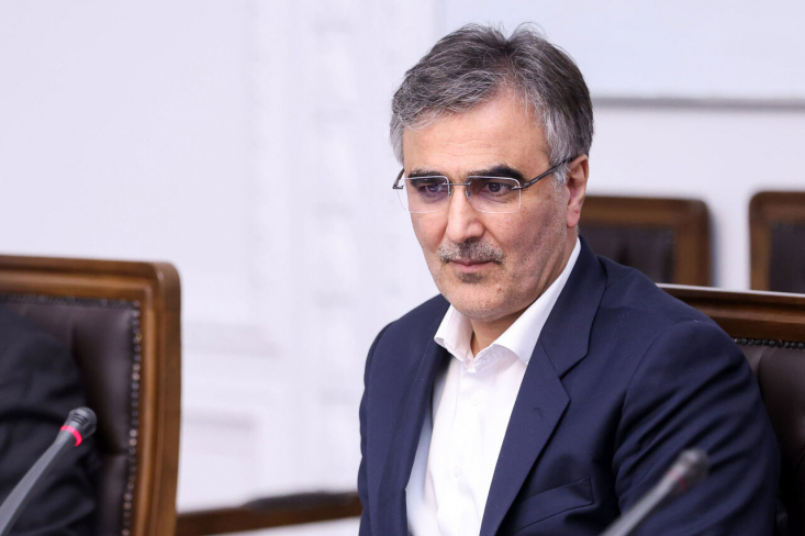 دستاورد تاریخی دولت سیزدهم/ پایین ترین ضریب جینی تاریخ ایران در سال ۱۴۰۲ ثبت شد رئیس بانک مرکزی گفت: اقتصاد کشور در سال ۱۴۰۲ رشد ۵ درصدی (بر اساس قیمت های بازار) را تجربه کرد در حالیکه نرخ رشد نقدینگی و پایه پولی و رشد پول با روندی نزولی به روندهای بلندمدت بازگشته است و تورم مصرف کننده و تولیدکننده نیز با تداوم روند کاهشی کنترل شده است.