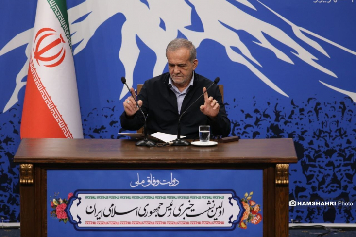 پاسخ آمریکا به پیام برادری پزشکیان/ بجای شعاردرمانی، ماه عسل عراقچی در آمریکا را پایان دهید! سیاست خارجی ضعیف دولت در یک ماه گذشته تاثیرات مخربی بر جبهه مقاومت گذاشت که به زودی ترمیم نخواهد یافت اما با تغییر ریل آن میتوان از بین رفتن خط قرمزهای آینده جلوگیری کرد.