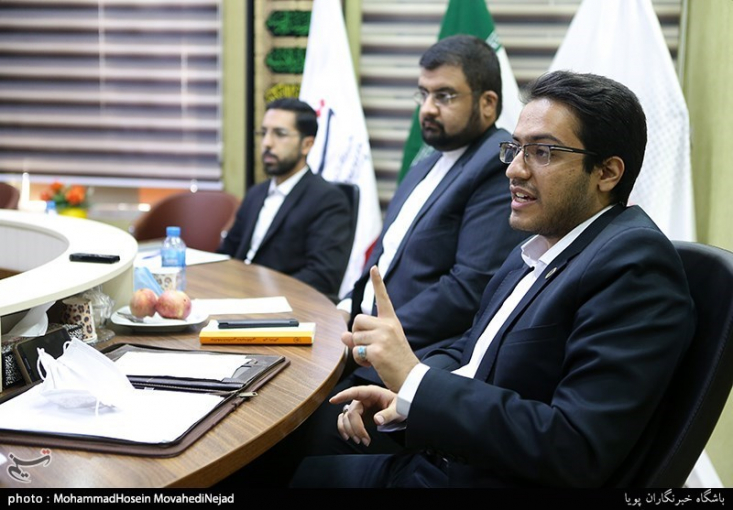 اگر مرکز ثقل منطقه غرب آسیا را جمهوری اسلامی ایران ببینیم، همه این کریدورها و دعواها و حتی جنگ‌هائی که اتفاق می‌افتند، برای این است که ایران از محوریت این کریدورها و آینده نظم جهانی حذف و رژیم صهیونیستی و دیگر رقبای منطقه‌ای را جایگزین شوند.
