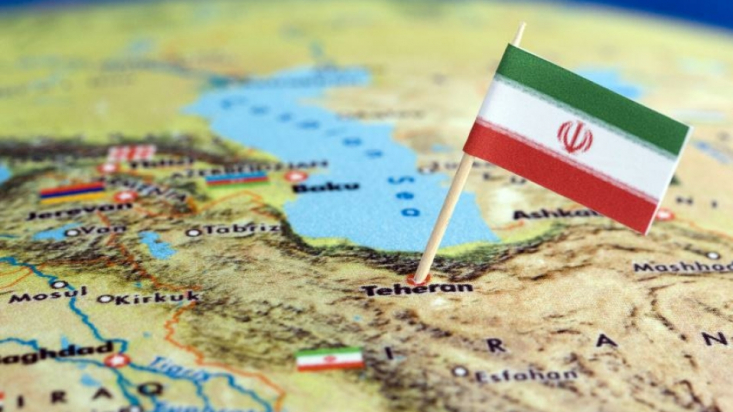 راهبرد جدید ایران در برابر اسرائیل؛ تغییر معادلات قدرت در غرب آسیا/ حتی اگر جنگ گستردهتری رخ ندهد، منطقه هرگز به حالت قبلی خود برنخواهد گشت صرفنظر از اینکه آیا این جنگ رخ خواهد داد یا خیر، تبادل حملات بین ایران و اسرائیل هماکنون به یک معادله قدرت منطقهای جدید منجر شده است که فراتر از یک تقابل خاص است.