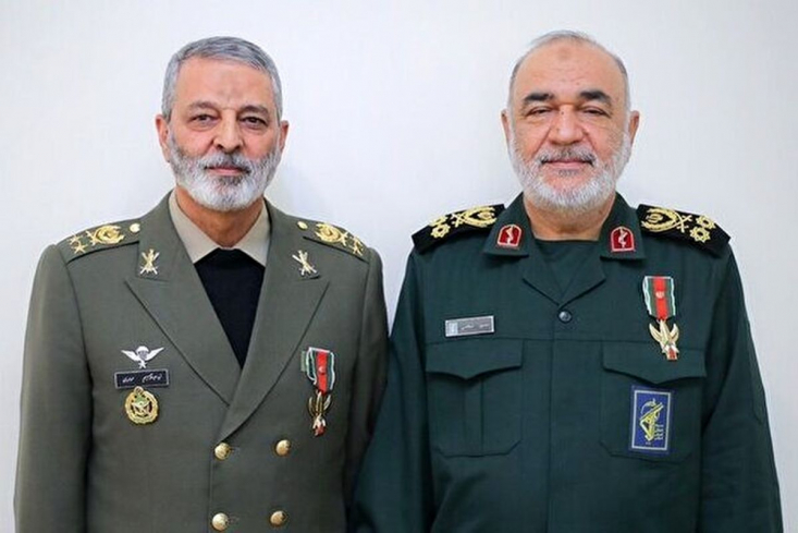 سرلشکر سلامی: پیامدهای تلخی در انتظار صهیونیستهاست فرمانده کل سپاه پاسداران تاکید کرد: اقدام نامشروع و غیرقانونی رژیم صهیونیستی که با آمادگی پدافند هوایی کشور در دستیابی به اهداف شوم خود ناکام ماند، نشان از خطای محاسباتی و درماندگی این رژیم در میدان جنگ با جبهه مقاومت است که پیامدهای تلخش برای اشغالگران غیرقابل تصور خواهد بود.