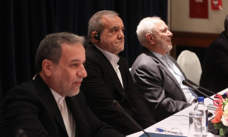 دیپلماسی التماسی دولت پزشکیان جواب نداد/تصویب قطعنامه ضدایرانی کشورهای غربی در آژانس اتمی حالا باید دید آیا مسیر دیپلماسی التماسی شاگردان ظریف در وزارت امورخارجه ادامه پیدا خواهد کرد یا ریل دیپلماسی به سمت دیپلماسی عزتمندانه تغییر میکند؟