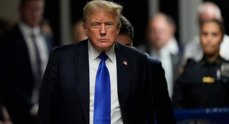 حامیان ترامپ با طرح تئوری‌های توطئه مختلف در سال های گذشته همواره به این نکته اشاره داشته اند که یک دولت مخفی در آمریکا در قدرت است که در پشت پرده سعی در ضربه زدن به ترامپ و ترامپیست ها دارد و در این زمینه از نهادهای حکمرانی در آمریکا نظیر نظام قضایی این کشور نیز نهایت سواستفاده را می کند. حال قدرت گیری افرادی که یکچنین دیدگاه هایی را دارند، می تواند روزهای ملتهب و پُرتنشی را در عرصه سیاسی آمریکا نوید دهد.

