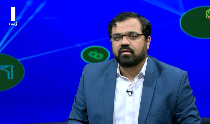 برنامه «ثریا» از کنداکتور شبکه یک حذف شد! ظاهراً انتقاداتی که توسط کارشناسان در آخرین قسمت برنامه مطرح شده بود، کار دست سازندگان این برنامه سیاسی اجتماعی داده است.