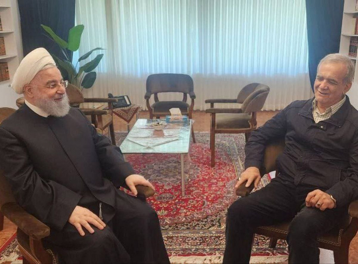 دولت پزشکیان نشان داده که چیزی بیش از تکرار نسخه‌ای از دولت‌های یازدهم و دوازدهم نیست؛ همان سیاست‌ها، همان تیم مدیریتی و همان نتیجه‌ها: تعطیلی، بلاتکلیفی و عقب‌گرد.
