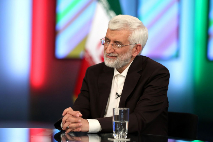 دکتر سعید جلیلی: سید حسن نصرالله پرچمدار مقاومت است/ تمامیت ارضی و استقلال لبنان مدیون مقاومت حزب الله است عضو مجمع تشخیص مصلحت نظام اظهار کرد: امروز صحنه غزه را ببینید که چگونه اسرائیل مجبور میشود در ازای آزادی صدها اسیر فلسطینی، چند اسیر خود را آزاد کند. نمایش مراسم تبادل اسرا، یک عملیات طوفانالاقصی دیگر است که همه دنیا آن را مشاهده میکند.