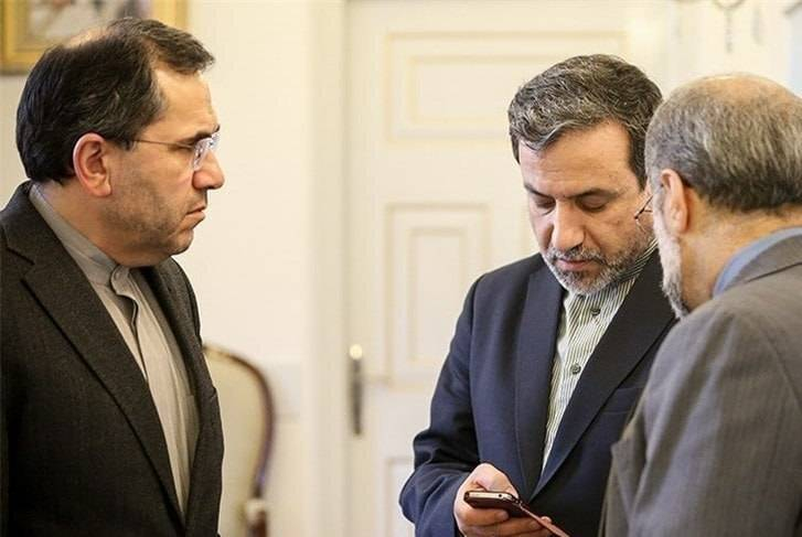 ایران و آمریکا توافق کردند دور بعدی مذاکرات در یک کشور اروپایی برگزار شود. این توافق در حالی انجام شد که پیش‌تر، تیم رسانه‌ای دولت، تعیین محل مذاکرات توسط ایران را به عنوان یک دستاورد معرفی کرده بود، اما این "دستاورد" تنها یک روز دوام آورد.
