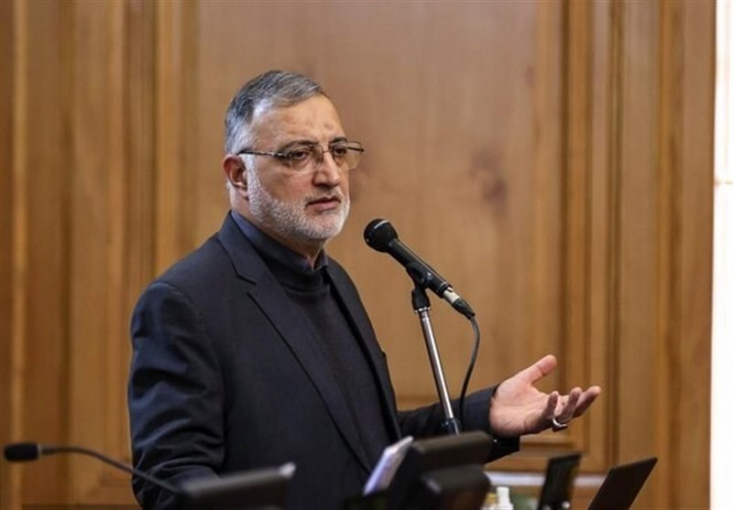 شهردار تهران گفت: بسته حمل‌ونقل شهری تهران روز دوم اسفند ماه با حضور رئیس‌جمهور رونمایی خواهد شد.
