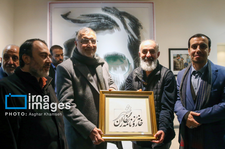  خانه روزنامه‌نگاران شهر امروز/دوشنبه/ با حضور شهردار، برخی مدیران شهر تهران و خبرنگاران افتتاح و بهره‌برداری شد.


