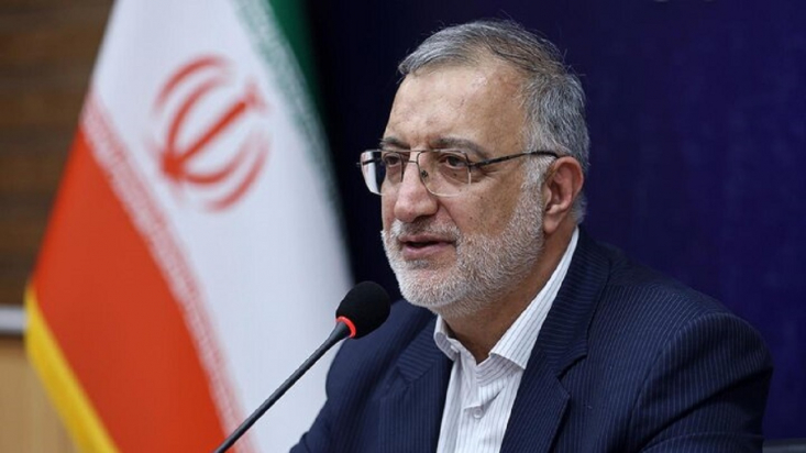 پایان کمربند سبز ۵۰ هزار هکتاری تهران پس از ۳۸ سال / درختکاری روی کوههای شمال تهران کلید میخورد اکوایران:شهردار تهران از آغاز درختکاری در کوههای شمال تهران خبر داد و آن را گام بعدی در توسعه کمربند سبز پایتخت دانست. زاکانی با اشاره به تکمیل ۵۰ هزار هکتار فضای سبز حاشیهای تهران تأکید کرد که این اقدام علاوه بر افزایش پوشش گیاهی، به کاهش آلودگی هوا، کنترل فرونشست زمین و بهبود کیفیت زندگی شهروندان کمک خواهد کرد.