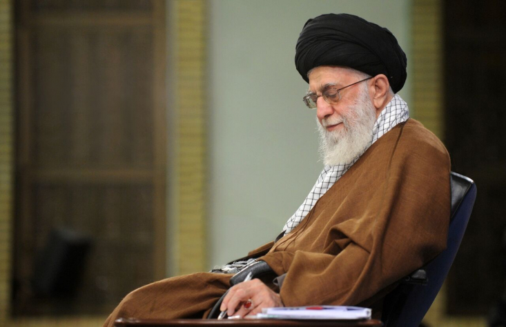 رهبر معظم انقلاب اسلامی درخصوص حادثه آتش‌سوزی در اسکله شهید رجایی بندرعباس پیامی صادر کردند.
