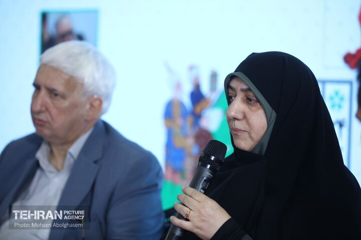 کمپین «تهران دوستداشتنی» یک اتفاق بسیار خوب فرهنگی بود رییس کمیسیون فرهنگی و اجتماعی شورای اسلامی شهر تهران با تقدیر از مرکز ارتباطات و امور بینالملل شهرداری تهران گفت: کمپین «تهران دوستداشتنی» یک اتفاق بسیار خوب فرهنگی بود.