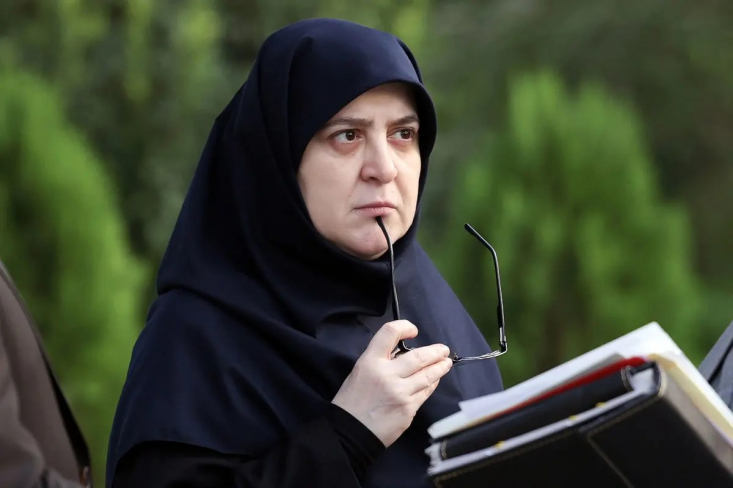 دولت به جای عمل به قوانین بر زمین مانده چشم امیدش به لوایح استعماری است/ سخنگوی دولت: امیدواریم لایحه الحاق به کنوانسیون CFT نیز مانند پالرمو به سرانجام برسد تا کشور از مزایا و فرصتهای آن بهرهمند شود! کشور بار دیگر در دولتی غربزده در حال تسلیم شدن در برابر خواستههای غرب است. پیوستن به CFT بهمثابه تکمیل پازل تحریمهای آمریکا، اطلاعات امنیتی کشور را در اختیار دشمنان قرار داده و امکان حمایت مالی رسمی از گروههای مقاومت را عملاً از بین میبرد.