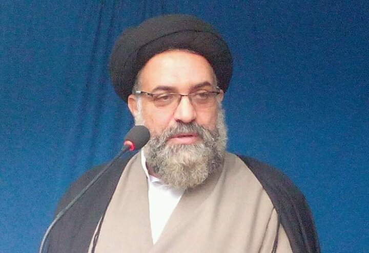 دستاوردهای نظام اسلامی مدیون امام راحل است نماینده ولی فقیه در کهگیلویه و بویراحمد گفت: عظمت انقلاب و دستاوردهای نظام اسلامی مدیون امام راحل است.