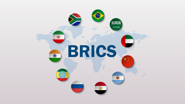 بریکس میتواند سیاستهای مالی خود را بر اساس منافع جمعی تنظیم کند رئیس گروه دوستی- پارلمانی ایران و برزیل در کمیته روابط خارجی یازدهمین اجلاس رؤسای مجالس کشورهای عضو بریکس، گفت: بریکس میتواند سیاستهای مالی خود را بر اساس منافع جمعی و ملی تنظیم کند.