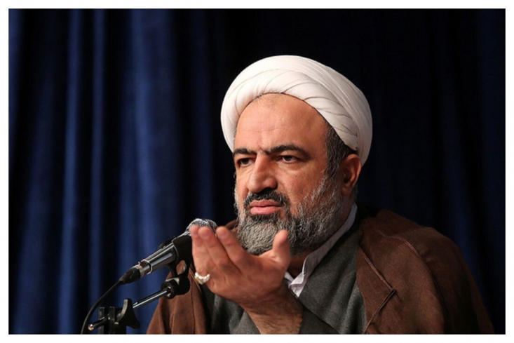 آقای عارف هم دقیقا مشکل(تابعیت فرزند) آقای ظریف را دارند و حتی بدتر/حتی وزیر معرفی شده(مدنیزاده) مشکل مشابه دارد، دارند شايعه میکنند که وزیر استثنا شده اما این حقیقت ندارد! برای بنده اصولگرا و اصلاحطلب فرقی نمیکند، شهردار قم اصولگرا بود و تابعیت داشت و پیگیری کردیم بعد چند ماه استعفا داد.
