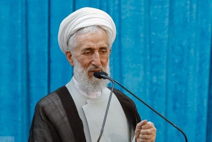 اولین واکنش صدیقی به بازداشت فرزندش حجتالاسلام و المسلمین کاظم صدیقی با اشاره به بازداشت دو تن از بستگانش با دستور قضائی گفت: عدلیه و قانون را فصلالخطاب میدانم.