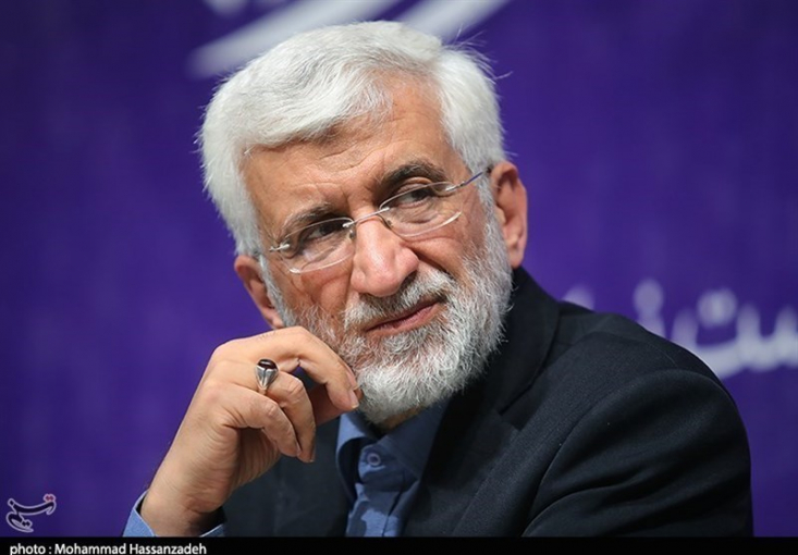 روایت جلیلی از نامهای که برای پزشکیان نوشت/ اقتصاد ما نباید نشت داشته باشد دکتر سعید جلیلی: برداشت بانکهای خصوصی از جیب مردم و سالی چند میلیارد دلار ضرر به علت پرتی در تولید نفت، موضوعاتی نیستند که چند نگاه سیاسی و اقتصادی درباره آنها وجود داشته باشد؛ چرا برخورد نمیشود؟