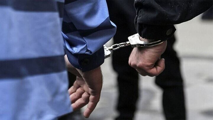 عامل موساد در کارگاه تولید مواد منفجره دستگیر شد سخنگوی فراجا اعلام کرد: عامل داخلی موساد که در کارگاهی اقدام به تولید، ساخت و آزمایش موادمنفجره میکرد توسط پلیس بازداشت شد.