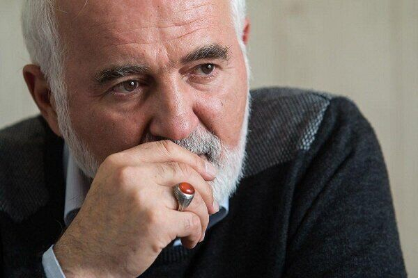 «احمد توکلی» درگذشت احمد توکلی عضو مجمع تشخیص مصلحت نظام پس از تحمل یک دوره بیماری، روز چهارشنبه (۱ مرداد ۱۴۰۴) در سن ۷۴ سالگی در یکی از بیمارستانهای تهران درگذشت.