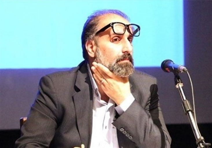 جالب اینکه داوری بعد از اسرائیلی نامیدن منتقدان کرسنت، ماجرا را به سعید جلیلی ربط می‌دهد، اما ظاهرا نمی‌داند که نخستین مخالف قرارداد کرسنت حسن روحانی بود که در آبان سال ۸۰ علیه این قرارداد نامه نوشت.