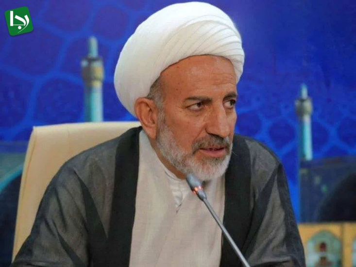 یک فستیوالی در بوشهر انجام شد که معاون هنری می‌توانست بهتر مدیریت کند، اما یک توییت زد و آن را خراب کرد همچنین در بحث کنسرتی که در میدان آزادی می‌خواستند برگزار کنند آمد یک مطلبی گفت و خرابش کرد. 