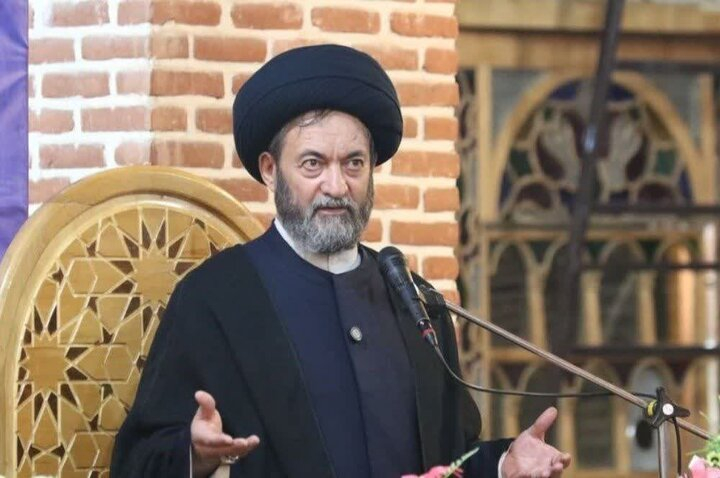 وی در ادامه به مشکلات زیرساختی استان اشاره کرد و گفت: بخش مهمی از سدها و طرح‌های آب منطقه‌ای همچنان نیمه‌تمام مانده‌اند. همچنین ظرفیت عظیم زمین‌گرمایی مشگین‌شهر مغفول مانده و می‌تواند در سطح ملی نقش‌آفرین باشد.