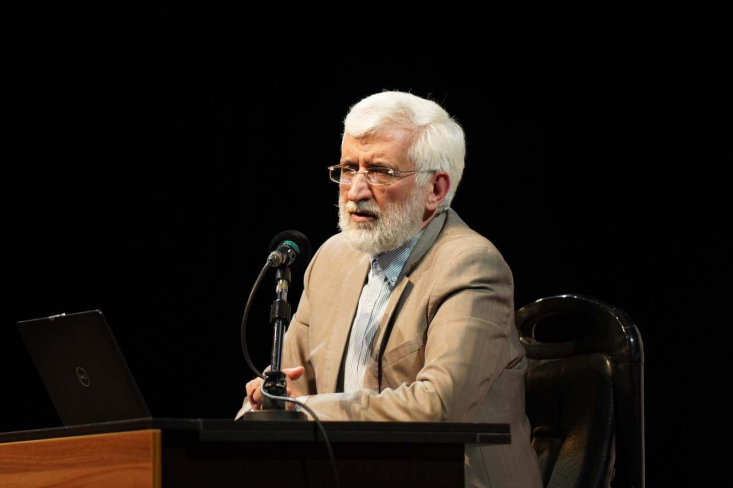 برخی که میگویند «بروید و از فرصت شرمالشیخ استفاده کنید» و آن را تیتر یک روزنامهها میکنند، بگویند آنهایی که آنجا بودند در عمل جز تحقیر و شکست چه چیزی نصیبشان شد!؟ وقتی از تعبیراتی مانند «عند الظلم تعملون» و عبارتهایی در همین معنا سخن میگوییم، مقصود اشاره به همان سازشکاریها و زد و بندهایی است که بعضیها آن را راهِ حلِ برقراری امنیت و منافع میدانند.