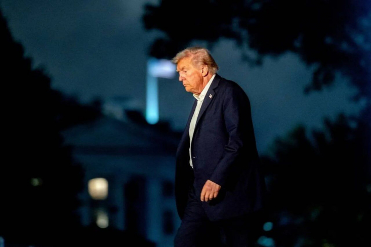 خبرگزاری فرانسه در گزارشی نوشت: دولت ترامپ در این سند اعلام کرد که آمریکا از نقش جهانی خود به سمت سلطه بر آمریکای لاتین و مقابله شدید با مهاجرت چرخش خواهد کرد.