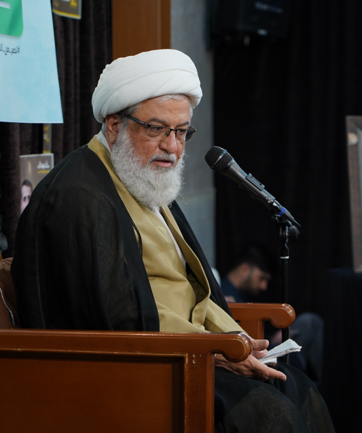 یک خانمی را در صداوسیما نشان داد که ظاهرش آنچنان که فکر می‌کنیم نیست، می‌گفت وقتی مسجد را آتش زدند، شب تا صبح با مادرم گریه کردیم که چگونه این مسجد را آتش زدند.