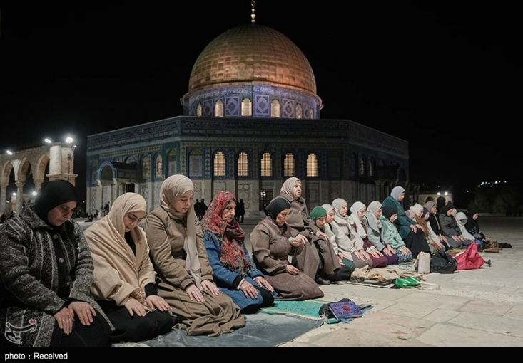 رمضان‌المبارک نهمین ماه از تقویم قمری و یکی از مقدس‌ترین ماه‌ها برای مسلمانان جهان است؛ ماهی که قرآن کریم در آن نازل شده و روزه‌داری به‌عنوان یک فریضه دینی در آن بر تمام مسلمانان بالغ و سالم واجب شده است.ماه مبارک رمضان در سراسر جهان اسلام آیینه‌ای تمام‌نما از تنوع فرهنگی، سنت‌های کهن و شیوه‌های زیستی متفاوت مسلمانان است.

