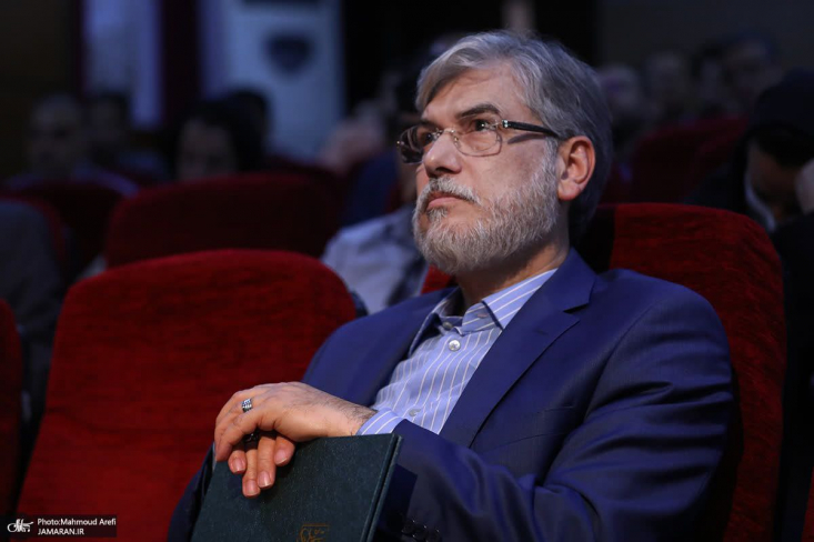 وقتی به بازگرداندن زباله‌هایی مثل شریفی زارچی افتخار می کردید و عملا کمیته انضباطی دانشگاه‌ها را تشریفاتی کردید، حالا باید پاسخگوی این وضعیت باشید. 
