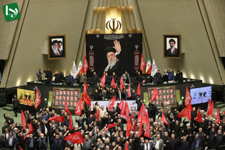 نشست علنی مجلس شورای اسلامی شامگاه دوشنبه ۲۲ تیر ماه با حضور ۲۵۹ نفر از نمایندگان در بهارستان برگزار شد.