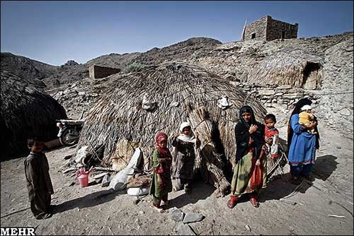 مردم سیستان بیش از پانزده سال است که با خشکسالی روبه رو هستند. طی مدت خشکسالی‌‎ها کشاورزی، دامپروری و صیادی این منطقه نیز از بین رفته و هزاران سیستانی مجبور به مهاجرت شدند. با این وجود اینک با عنایت خاص رهبر معظم انقلاب یکبار دیگر بسیاری از سیستانی ها برای بازگشت به سیستان و ادامه زندگی در این منطقه امیدوار شده اند.