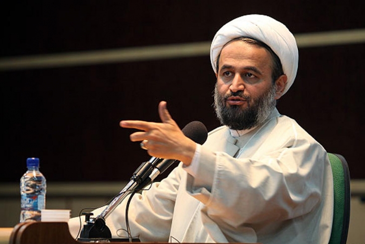 برخی لذّت ها را حتماً باید ببریم و برخی لذّت های دیگر را باید در خودمان بیدار کنیم و مصداق برخی های دیگر را در خارج از خود جستجو کنیم و آن ها را ببریم گفت: اصلاً بنا نیست &laquo;مبارزه با هوای نفس&raquo; مساوی با &laquo;مبارزه با لذّت&raquo; تلقی شود. 