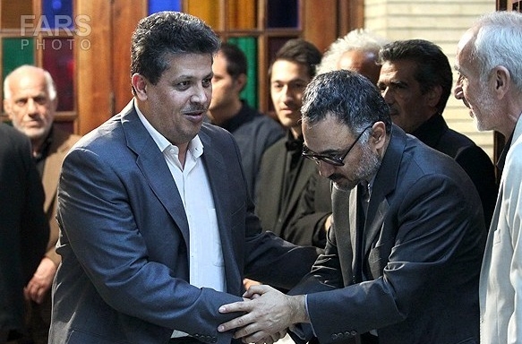 خبر انتصاب سعید لیلاز در سایپا- به عنوان یک چهره سیاسی و حزبی فعال- که یقینا در طراحی و سازماندهی منابع برای موفقیت حزب متبوعش در انتخابات مجلس دهم نقش برجسته‌ای دارد، نگران‌کننده است.


