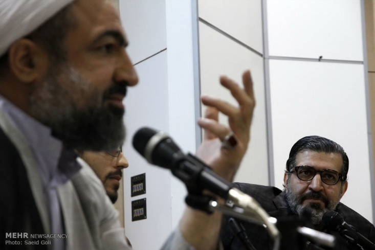 صبح امروز مناظره‌ای با موضوع بهار یا خزان بهارستان توسط جامعه اسلامی دانشجویان دانشگاه فردوسی با حضور حمید رسایی نماینده مجلس و صادق خرازی رئیس شورای حزب ندای ایرانیان در آمفی‌تئاتر دانشکده مهندسی برگزار شد.

