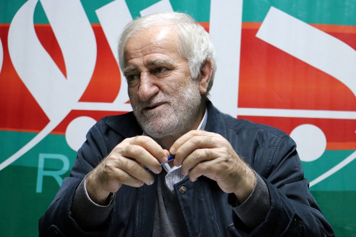 نماینده سابق مردم تهران در مجلس شورای اسلامی با بیان اینکه دولت به اتاق بازرگانان تبدیل شده است، گفت: آنها برای خودشان پاداش و حقوق‌های نجومی تصویب کردند که مدعی‌العموم باید آنها را به دادگاه فرابخواند و مانند دادگاه آقای کرباسچی، دادگاه علنی برگزار شود.
