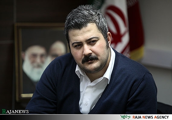 پس از آنکه حزب عدالت و توسعه بر سر کار آمد، معادله‌ای اتفاق افتاد که ما از آن به ازدواج دو فرزند امریکا در داخل ترکیه یاد می‌کنیم، یعنی پیوند جریان اردوغان با جریان گولن. الان که چندین سال از این ماجرا گذشته است و در دوره اختلافات اردوغان و گولن، جریان اردوغان سخنانی را گفت که نشان‌دهنده پیوندی است که چند سال پیش اتفاق افتاد. اردوغان بارها گفته است اینها هر چه خواستند به آنها دادیم. چه چیزی ماند که به آنها ندادیم، ولی باز هم می‌بینید چه فعالیت‌هایی می‌کنند.

