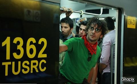 برنامه سینمایی «هفت» شب گذشته در بامداد شنبه 20 شهریورماه با موضوع بررسی سینمای اجتماعی ایران و با حضور امین حیایی با نقد فیلم های روی پرده «لانتوری» و «فروشنده» روی آنتن شبکه سه سیما رفت.