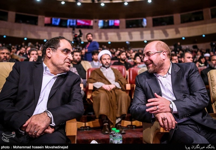 بده بستانهای سیاسی شهرداری و دولت؛ این بار تطهیر سخنان وزارت بهداشت/ آقای وزیر نه به مدافعان حرم تکهپرانی کنید و نه سخنرانی/ بهجای سخنرانی، از دولت بخواهید به مدافعان حرم کمک کند برخی این حضور و دعوت از وزیر بهداشت به برنامه شهرداری تهران را بی ارتباط با حضور سیدمحمدهادی ایازی قائم مقام وزیر بهداشت که از شهرداری تهران به این وزارت خانه رفته است نمیدانند. دعوتی که باید از آن با عنوان پروژه تطهیر وزیر بهداشت نام برد تا قاضی زاده هاشمی به عنوان سخنران همایش شهدای مدافعان حرم فاتحین در برج میلاد انتخاب شده و طعنه و کنایههای او به مدافعان حرم به فراموشی سپرده شود.