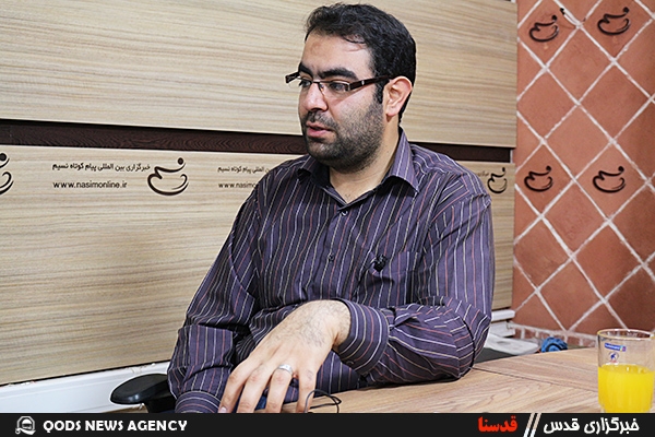 «ترامپ» قدرت نرم آمریکا را نابود میکند/ امیدوارم روحانی اشتباه رابطه رئیس دولت اصلاحات با جرج بوش را تکرار نکند برای صحبت در این زمینه خیلی زود است اما میتوان این توصیه را به آقای رئیسجمهور کشورمان داشت که تاریخ یک دهه پیش کشور را مطالعه کنند و مانع از تکرار رابطه یک طرفه دولت اصلاحات با دولت جرج بوش شوند؛ چرا که بازنده اصلی این نمایش صلح دوستی، قطعا دولت یازدهم خواهد بود؛ همانطور که سرنوشت دولت اصلاحات را دیدیدم.