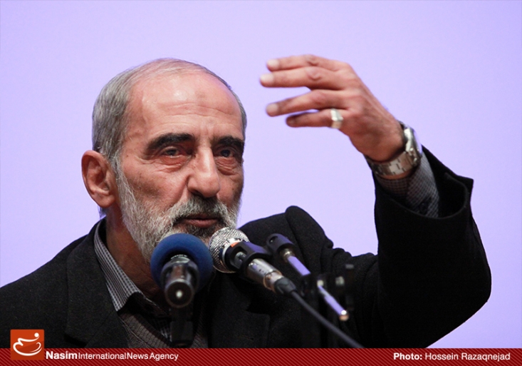 صنایع موشکی مدیون فرماندهان است و ارتباطی به دولتها ندارد/ روحانی حتی با نمایش شهرهای موشکی نیز مخالفت کرده بود مدیرمسئول کیهان گفت: صنایع موشکی مدیون فداکاری ها و مرارتهای شبانهروزی سرداران بزرگی نظیر شهید طهرانی و سایر فرماندهان سختکوش و ایثارگر سپاه و ارتش است و ارتباط مستقیمی به هیچیک از دولتها ندارد ولی مردم از یاد نبردهاند که آقای روحانی حتی با نمایش شهرهای موشکی زیرزمینی سپاه نیز مخالفت کرده بود.