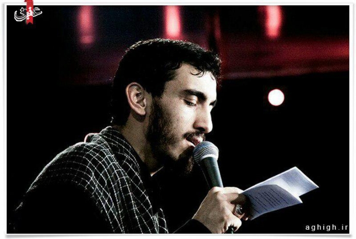 مداحی دهه اول محرم با نوای مهدی رسولی + دانلود مراسم سوگواری و عزاداری سرور و سالار شهیدان حضرت اباعبدالله الحسین علیهالسلام در دهه اول محرم 1439 با نوای حاج مهدی رسولی در هیئت ثارالله زنجان برگزار شد.